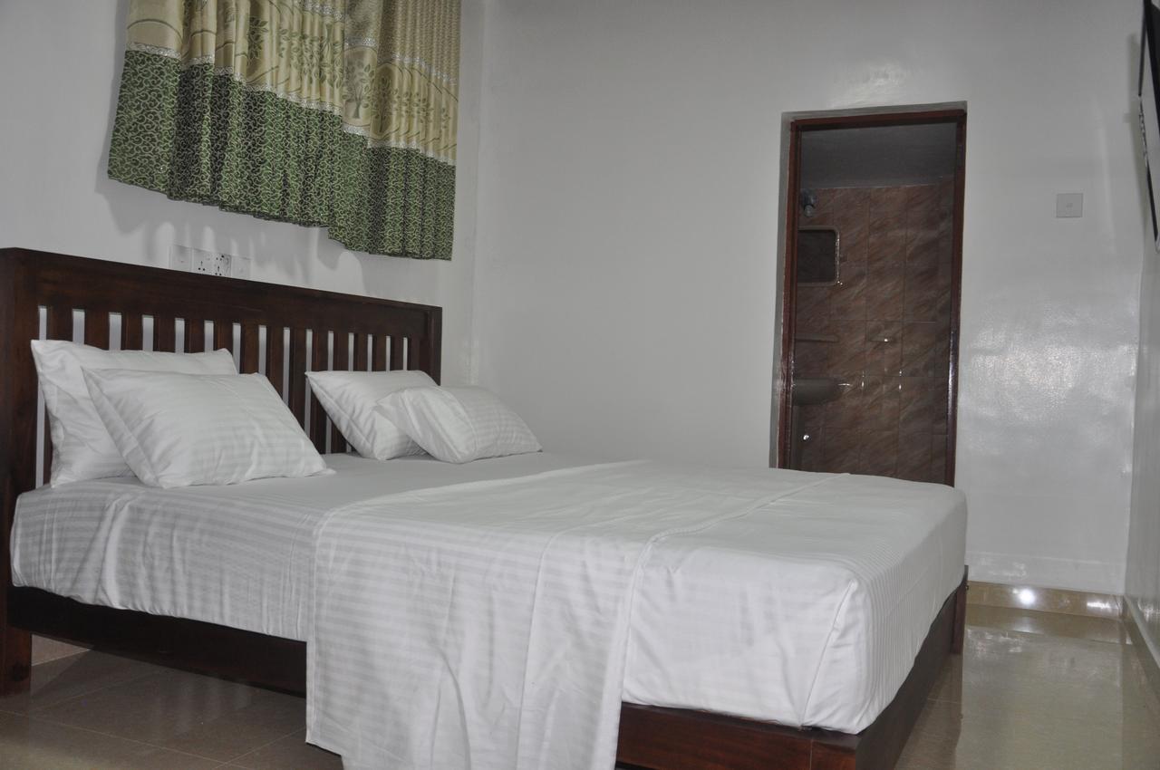 Shaa Lodge Tissamaharama Exterior photo